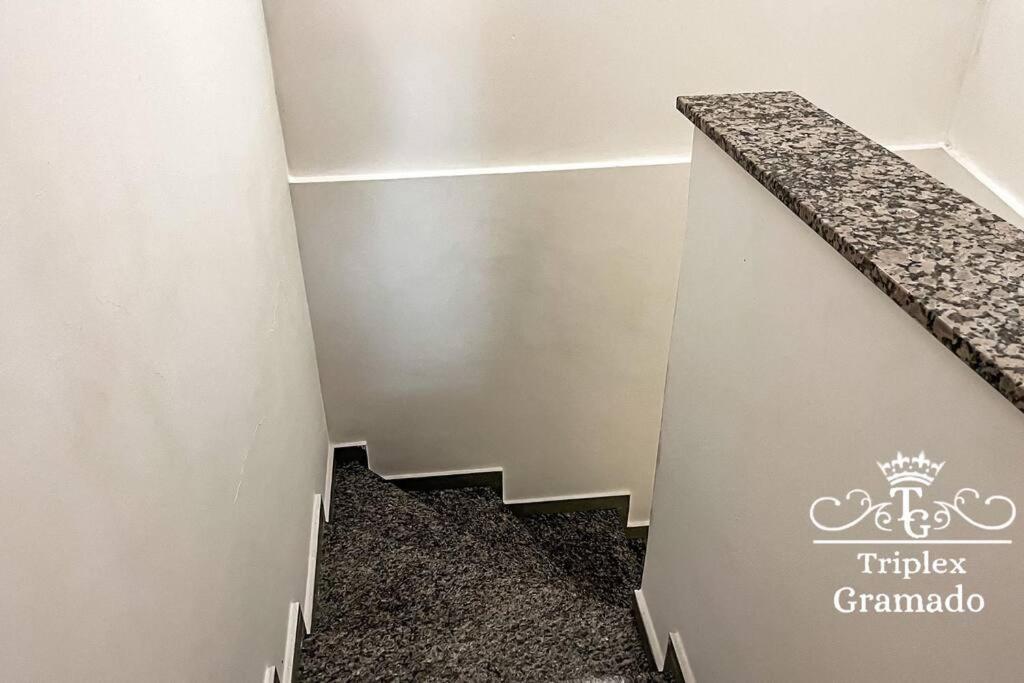 Casa de férias Casa Triplex Com 03 Suites, Cond No Centro Gramado